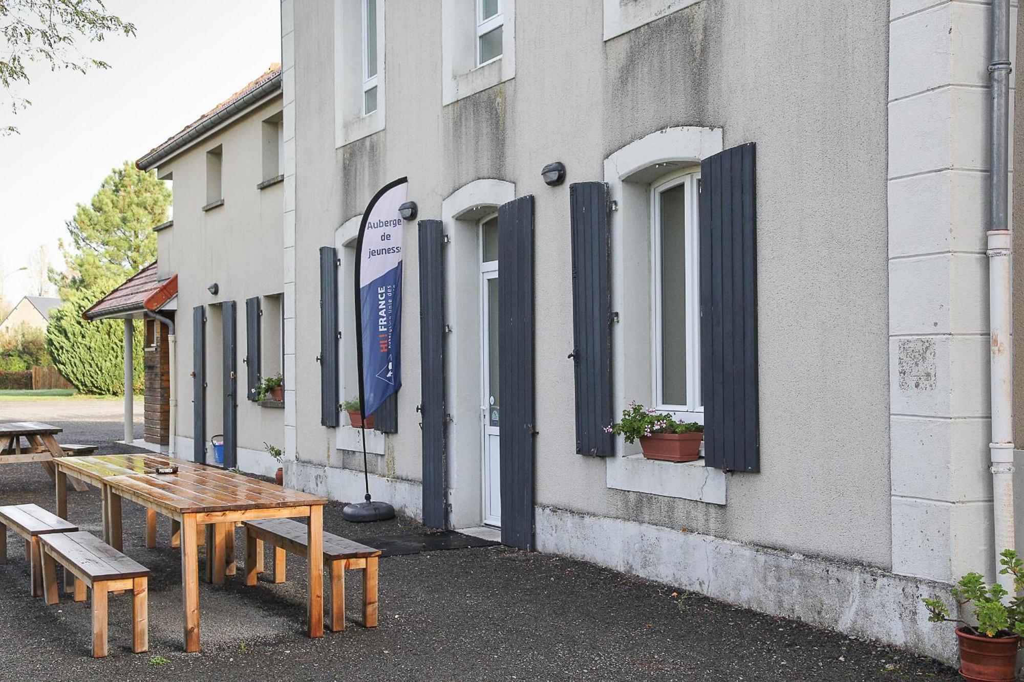Auberge De Jeunesse Hi Genêts Eksteriør bilde
